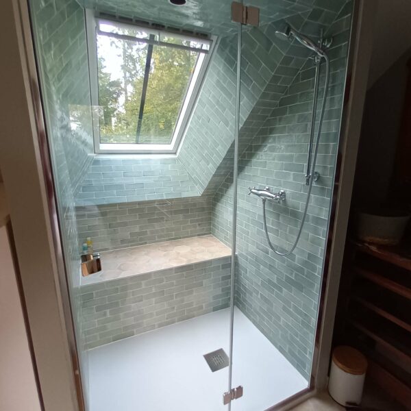 Salle de bain aménagée dans les combles La Trinité-sur-Mer – MSM